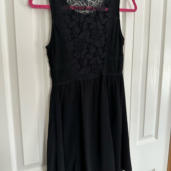 American Eagle Outfitters black dress with lace size 2. - Picture 2 of 4